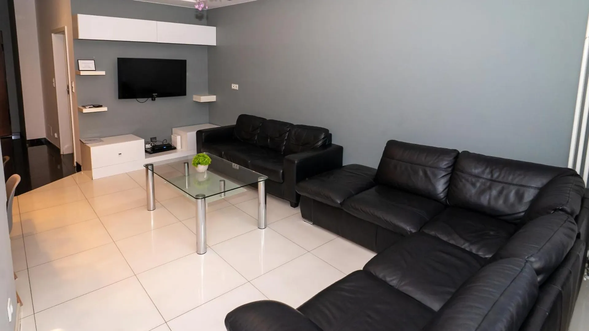 Triton Apartments Warsaw